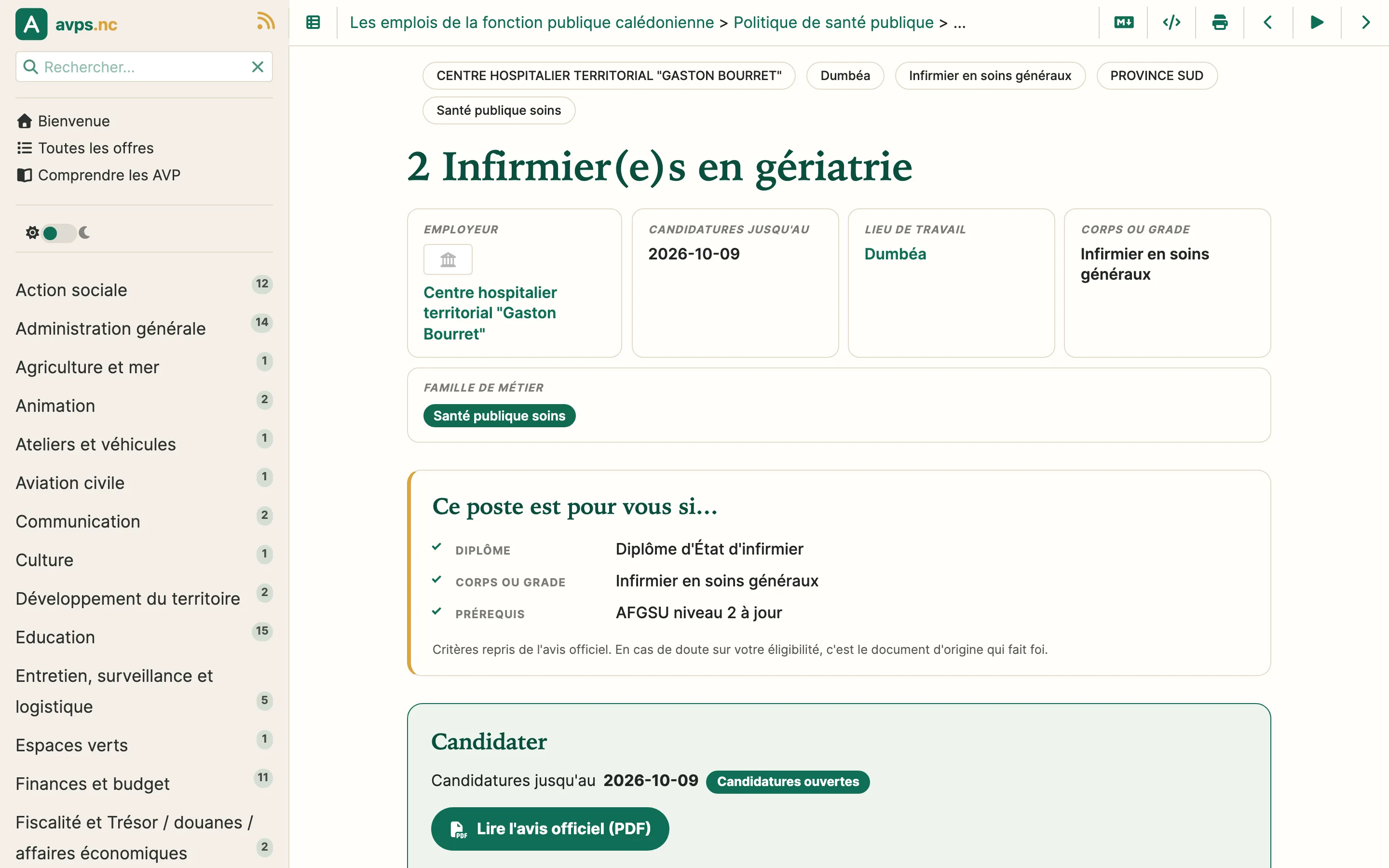 Une fiche d'offre sur avps.nc : intitulé du poste, employeur, date limite, lieu de travail, corps ou grade, famille de métier, critères « ce poste est pour vous si » et bouton « Lire l'avis officiel (PDF) ».