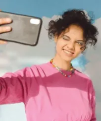 selfi ado réseaux sociax