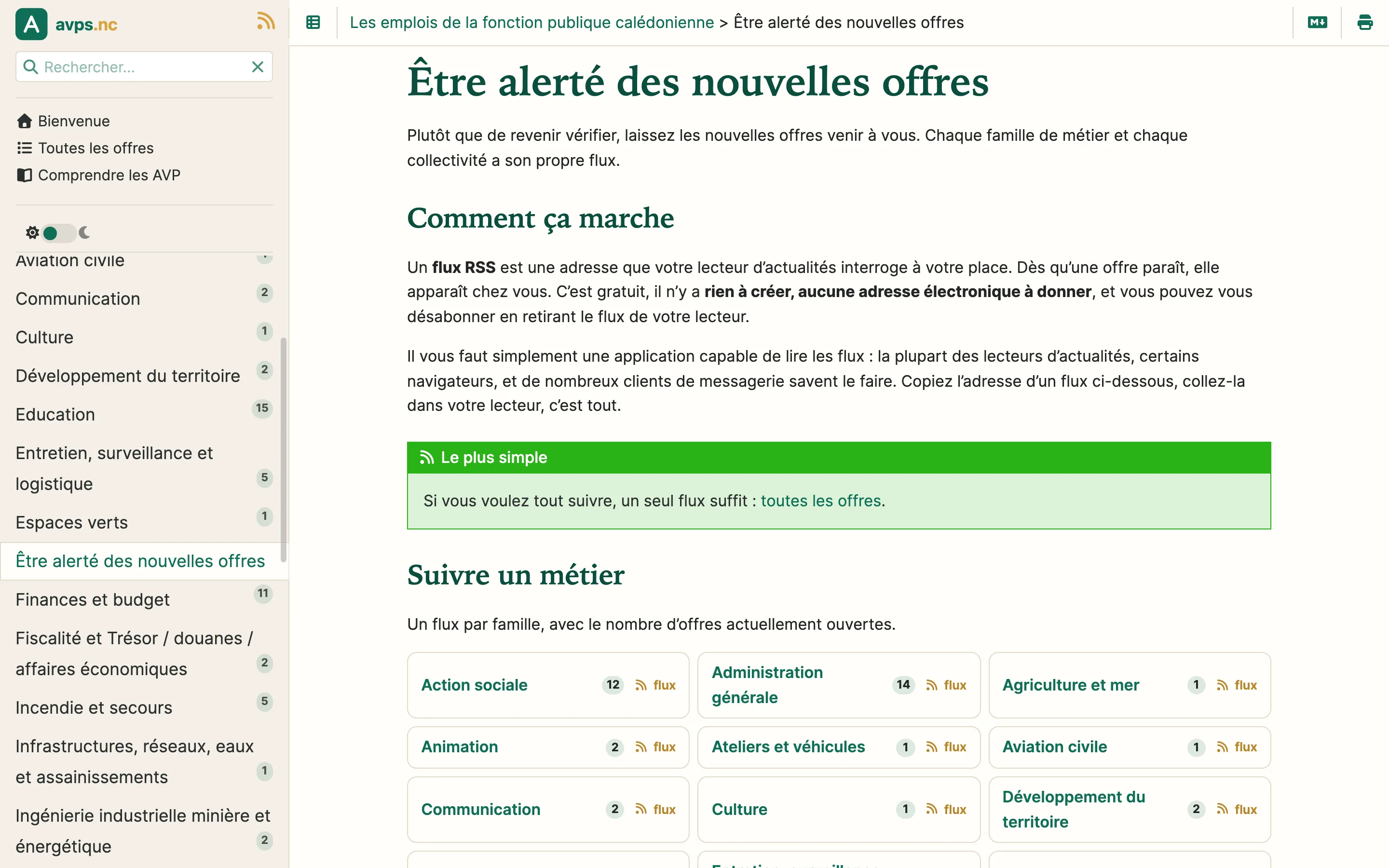 La page « Être alerté des nouvelles offres » d'avps.nc, qui explique le fonctionnement des flux RSS et propose un flux général puis un flux par famille de métier.